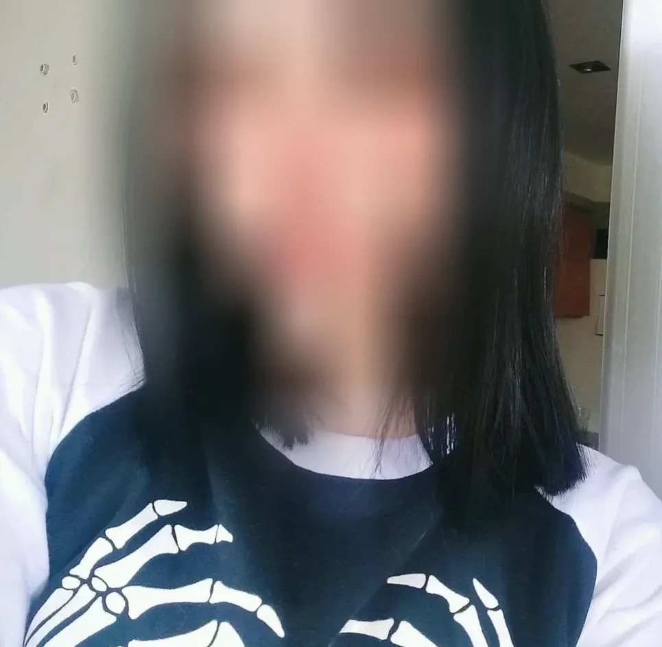 Lucia, 20